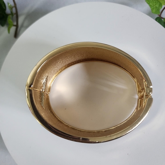 Gold Asymmetrical Wide Clamper Hinge Bracelet - Picture 4 of 8